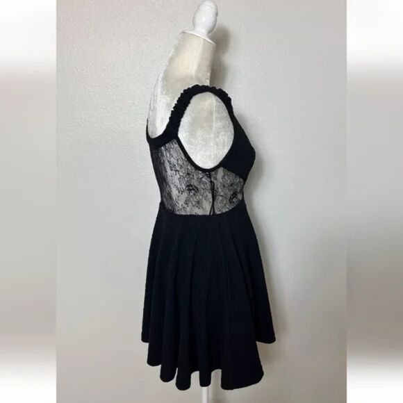 Free People Brooklyn Mini Skater A Line Dress Lace Black Textured Knit New SZ M - Picture 6 of 8